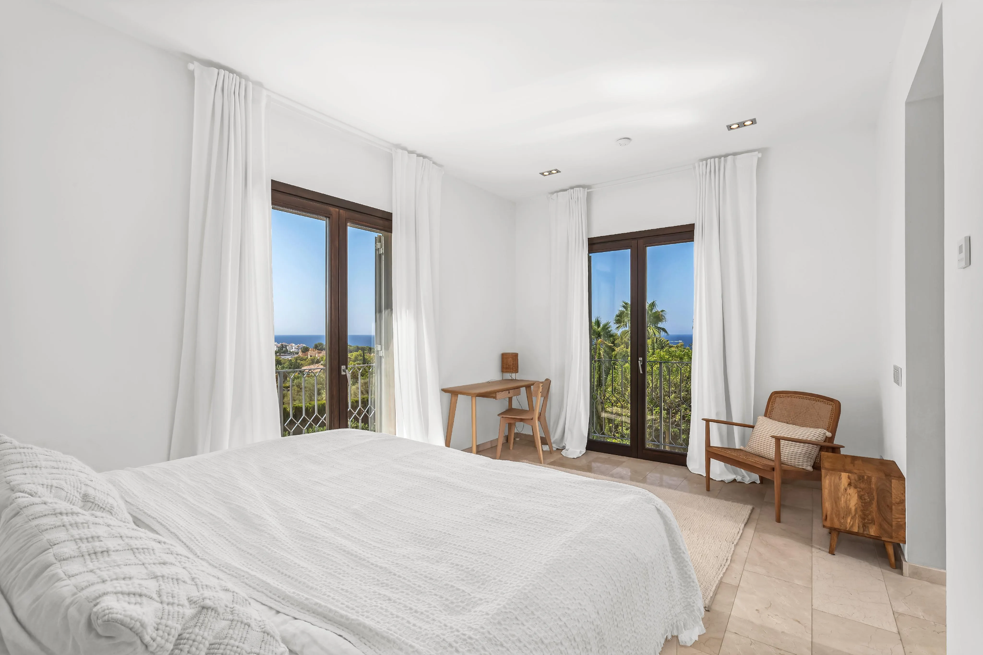 Modern drömvilla med vacker havsutsikt i Santa
Ponsa-10