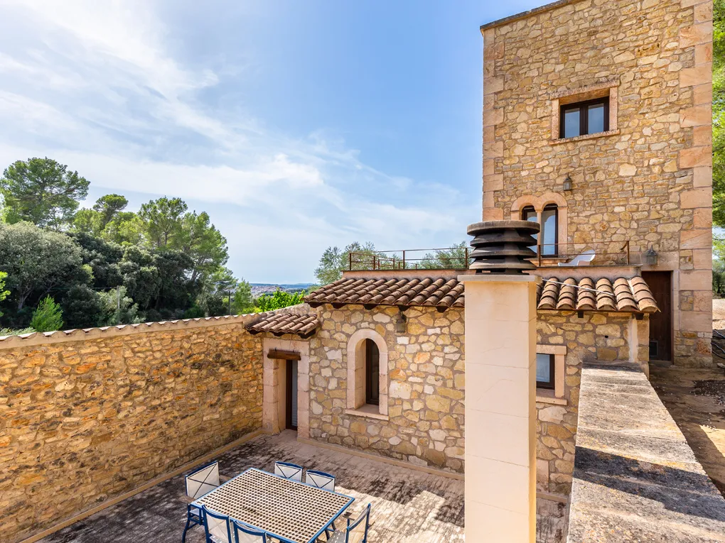 Casa di campagna con carattere e torre a Montuiri-19