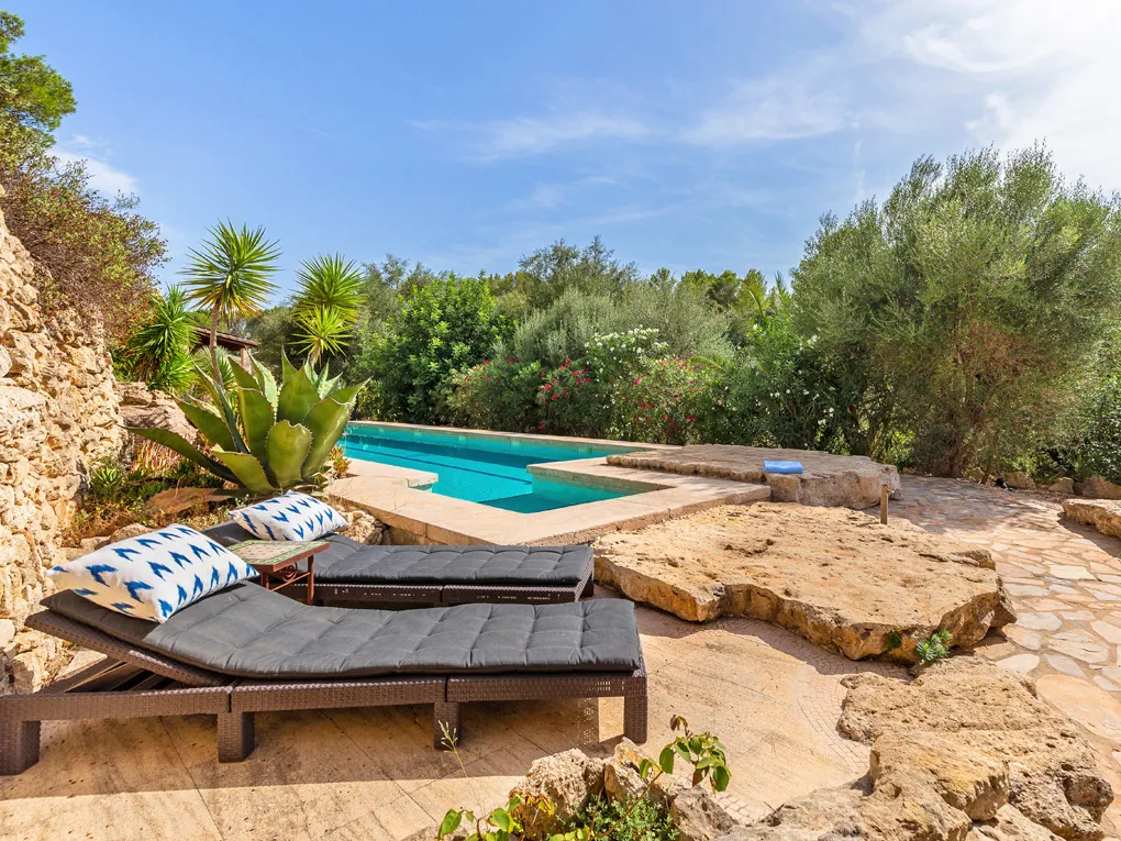 Casa di campagna con carattere e torre a Montuiri-14