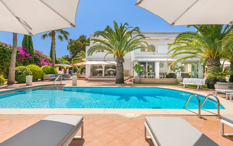 Villa med gästhus nära Cala Gran
