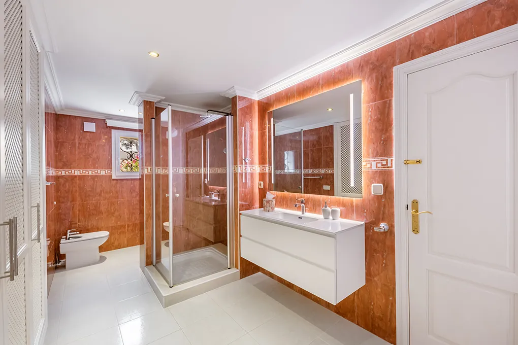 Willa z pensjonatem, w odległości spaceru od Cala Gran-19