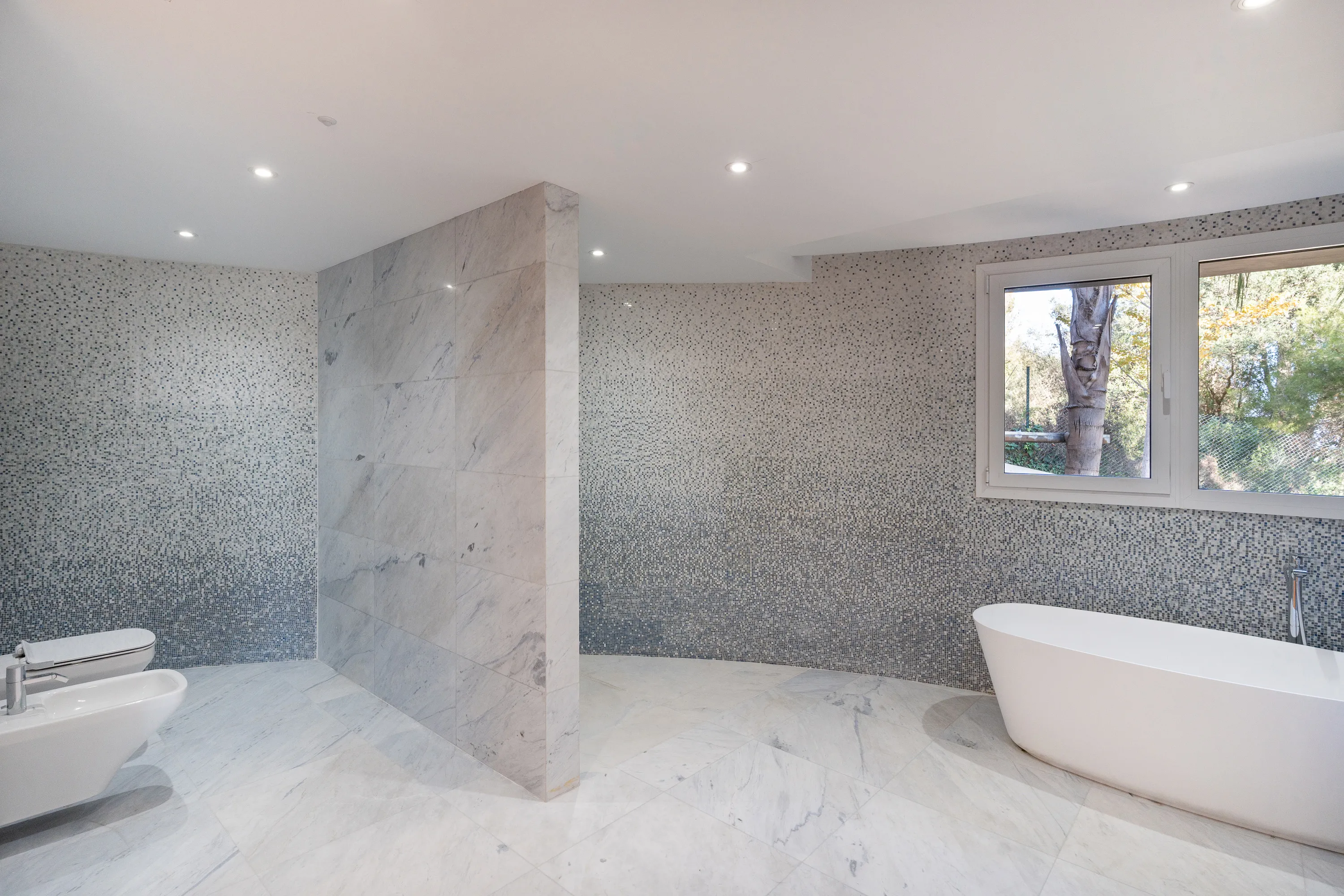 Classic Villa with Magnificent Sea Views in Son Vida-15