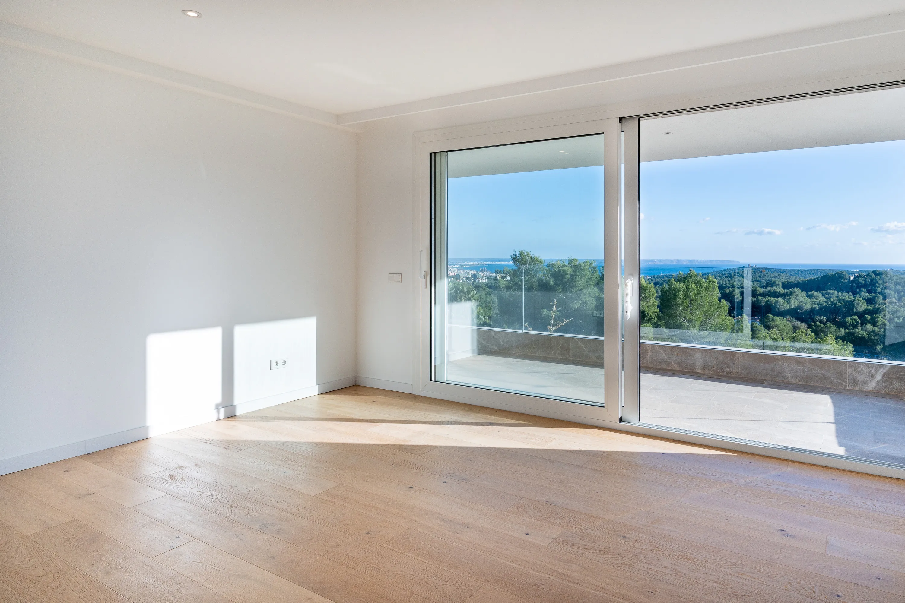 Classic Villa with Magnificent Sea Views in Son Vida-14