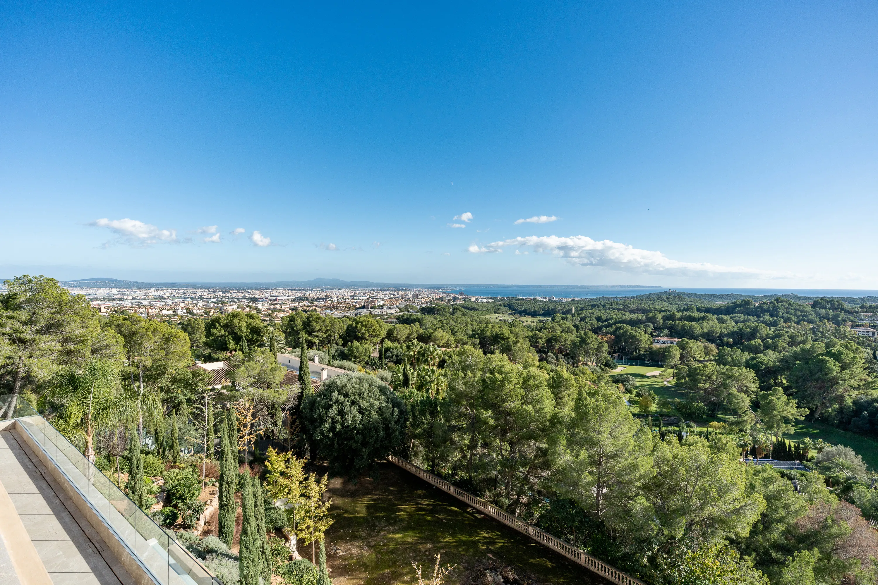 Classic Villa with Magnificent Sea Views in Son Vida-12