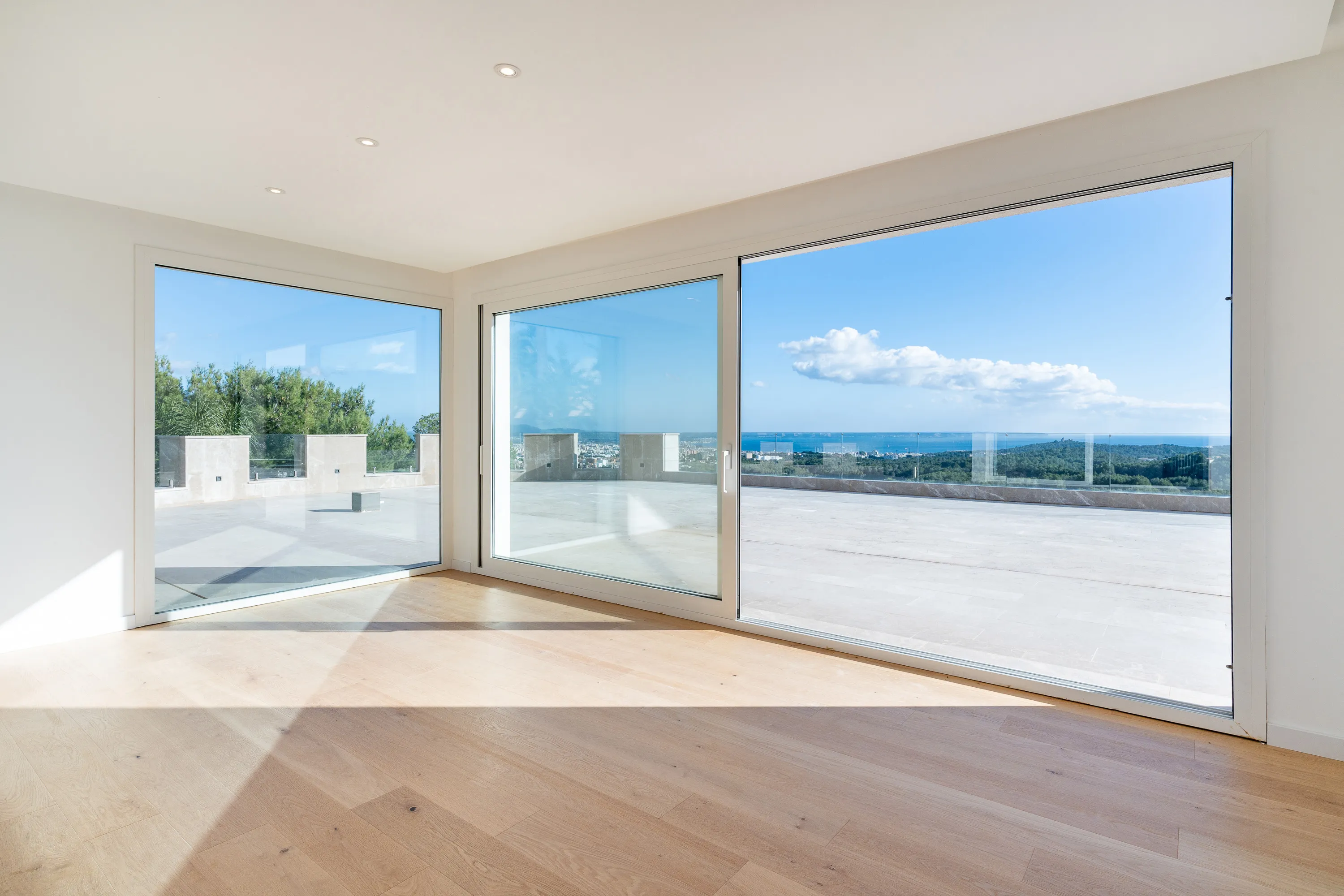 Classic Villa with Magnificent Sea Views in Son Vida-10