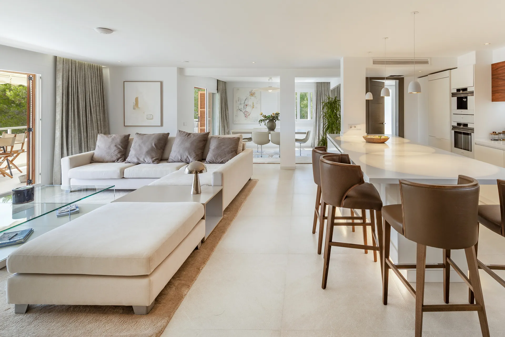 Smukt renoveret lejlighed med havudsigt på bedste beliggenhed-7