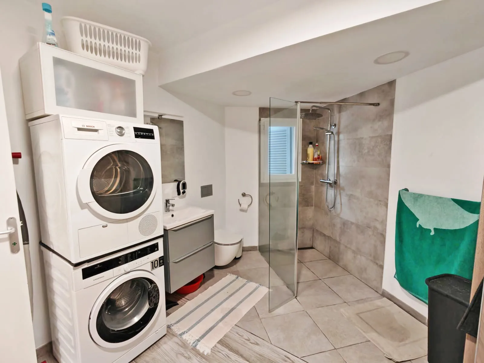 Smuk villa i ibizansk stil tæt på havet-5