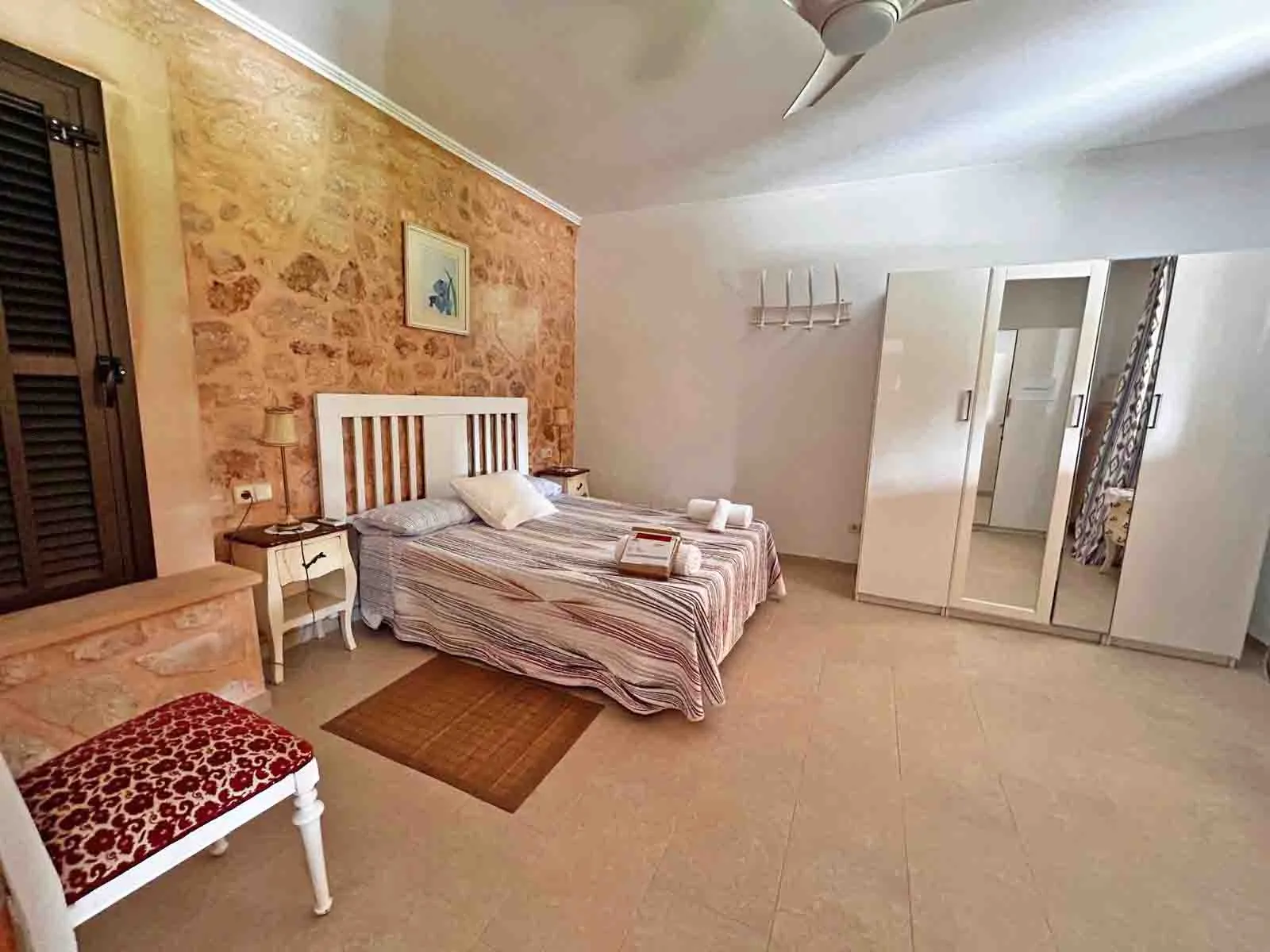 Charmante maison de ville avec piscine à Algaida-10