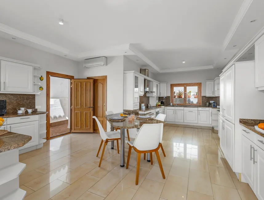 Holiday dream home with wide sea views in Costa d'en Blanes-9