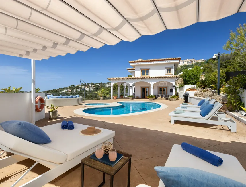 Holiday dream home with wide sea views in Costa d'en Blanes-26