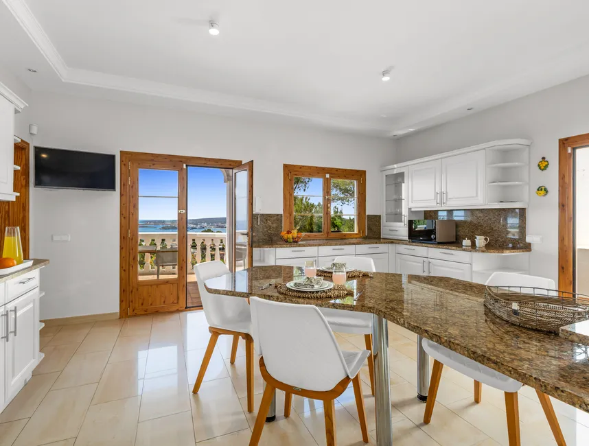 Holiday dream home with wide sea views in Costa d'en Blanes-10