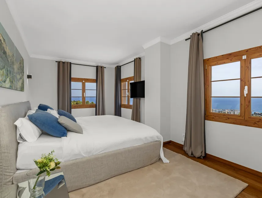Holiday dream home with wide sea views in Costa d'en Blanes-15