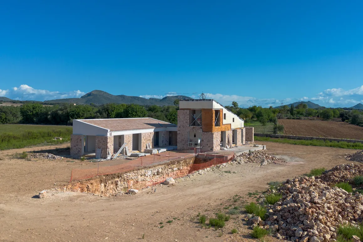 THE HARMONY LIVING PROJECT – Cuatro casas, un sueño de convivencia-16