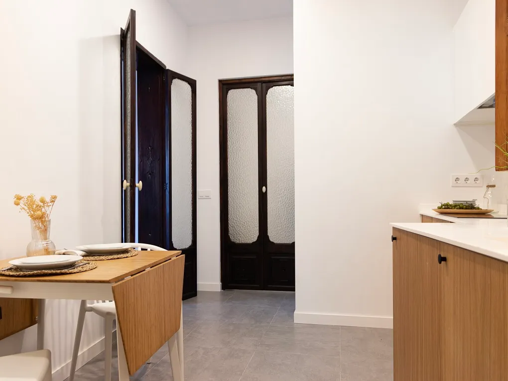 Apartament acollidor amb balcons i terrassa comunitària prop de Plaça Coll-5