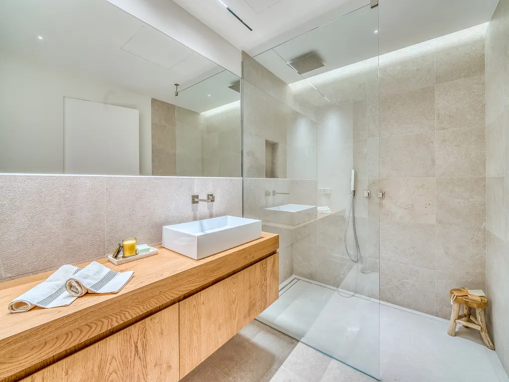 Nieuwbouw appartement met privé dakterras & lift in de oude stad - Palma-11