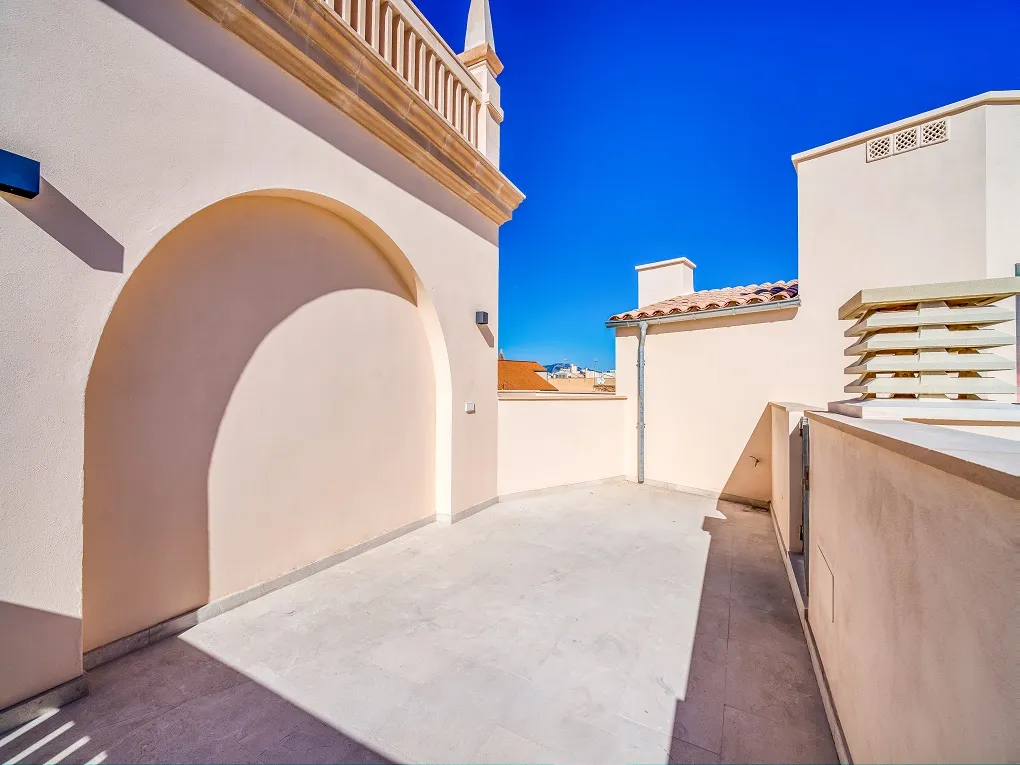 Nieuwbouw appartement met privé dakterras & lift in de oude stad - Palma-15