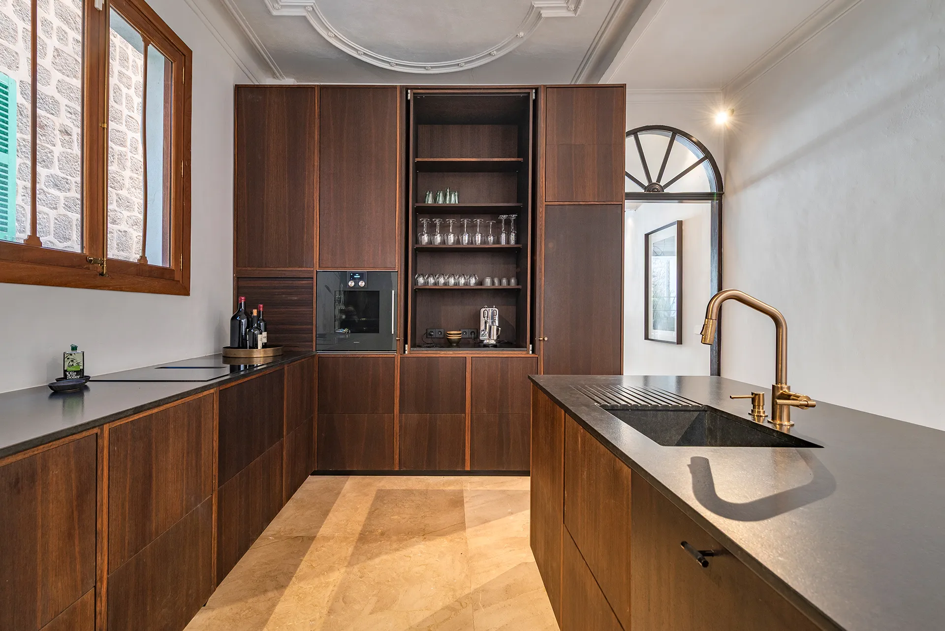 Elegant i sofisticada casa adossada en el cor de l'històric Sóller-8