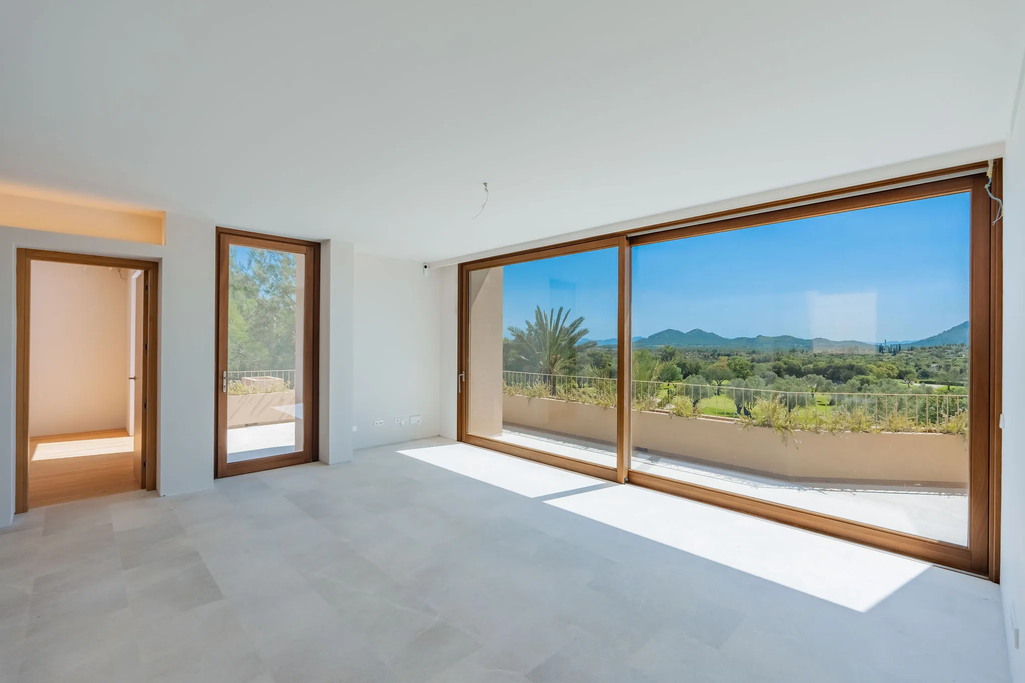 Fantastisk nybygget villa med prestigefyldt golfudsigt i Pollensa, til salg på Mallorca-33