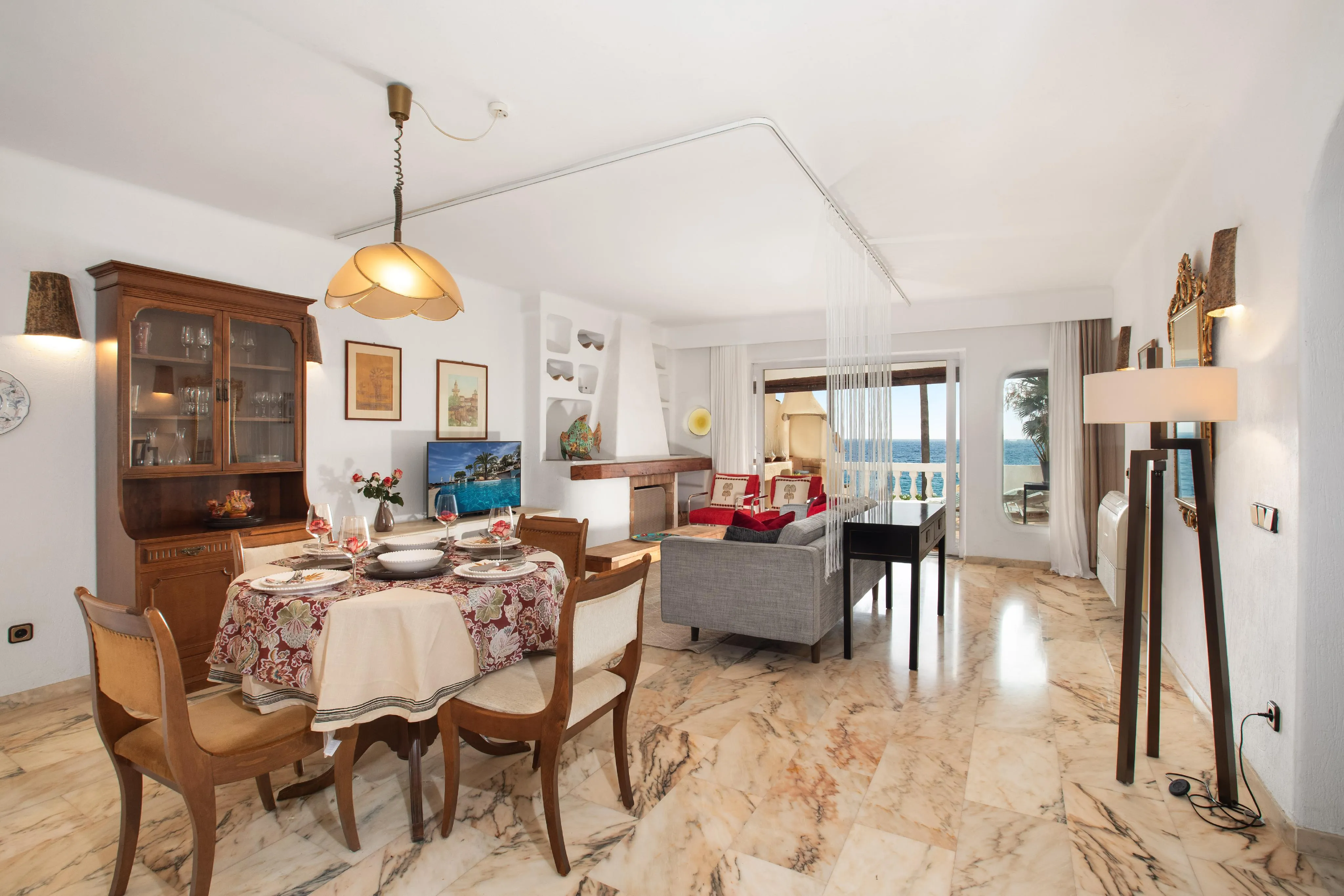 Stunning apartment in the first line of sea-7