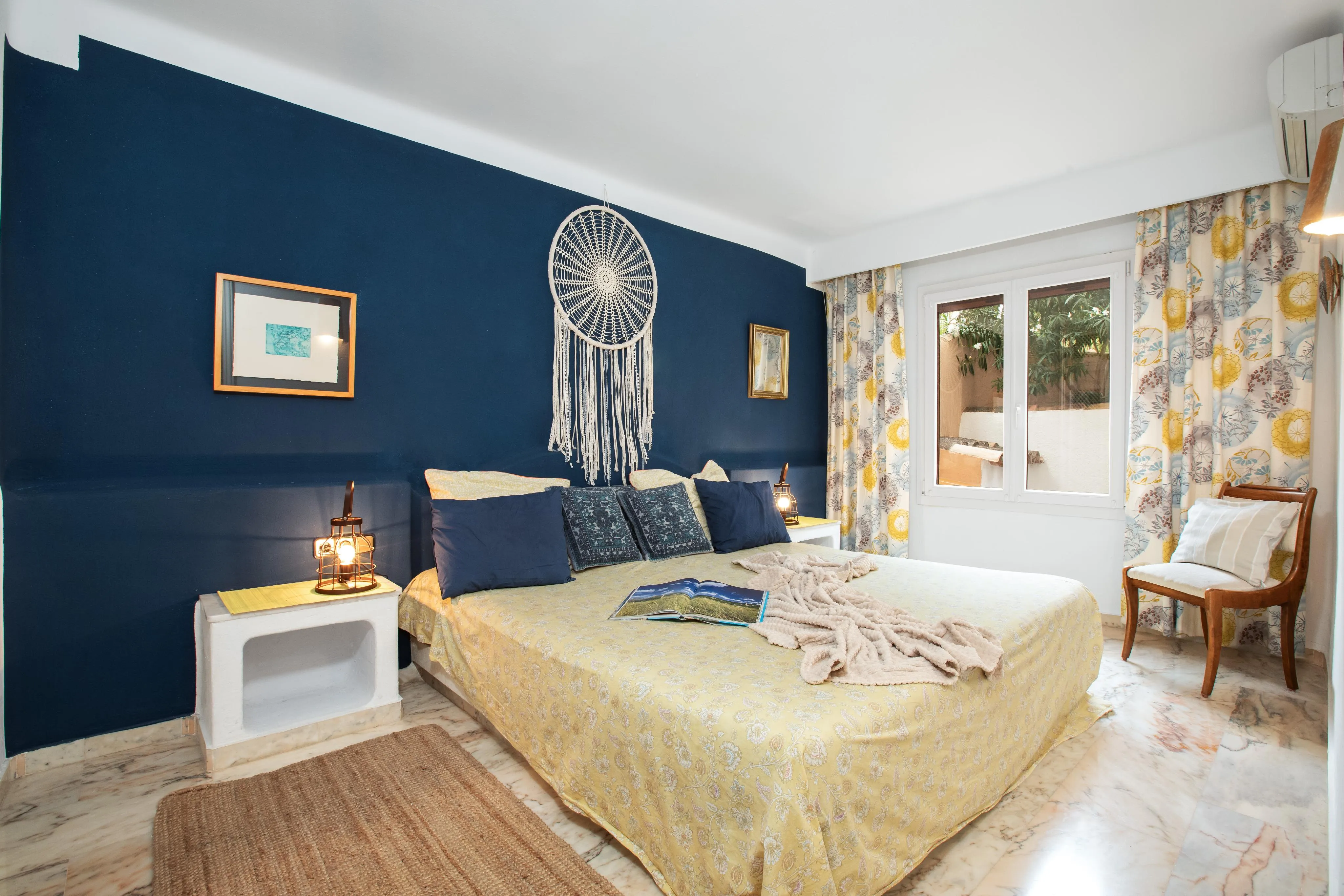 Stunning apartment in the first line of sea-11