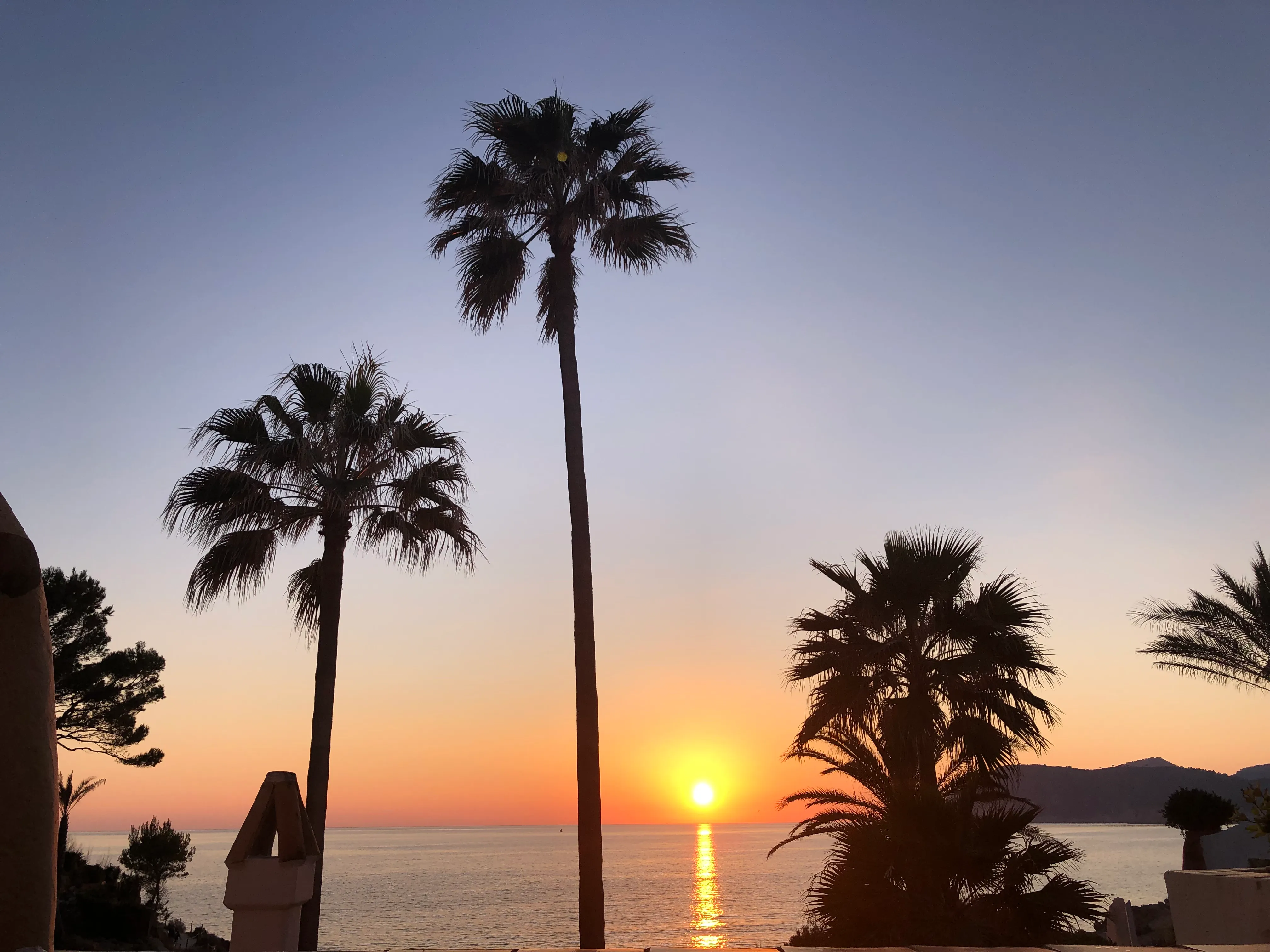 Stunning apartment in the first line of sea-16