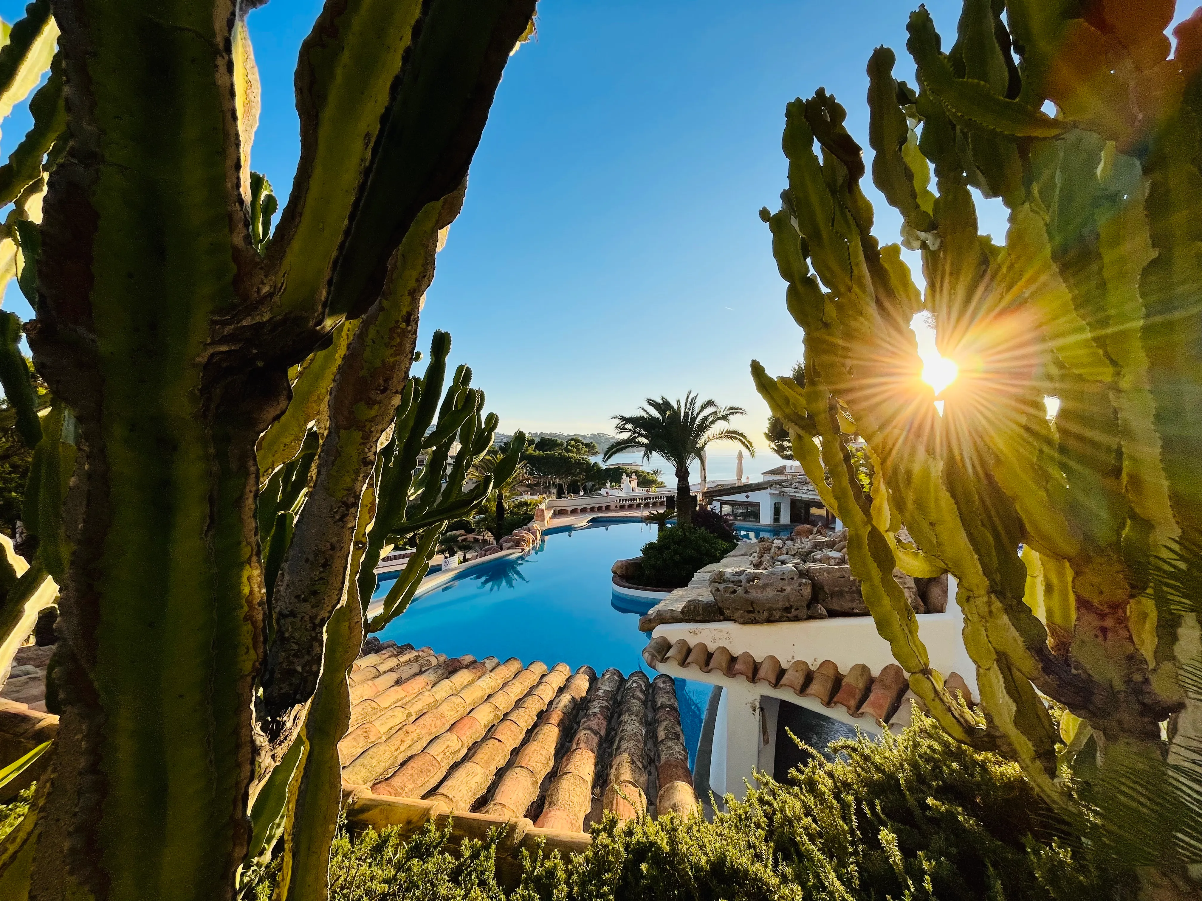 Imponujące mieszkanie w pierwszej linii brzegowej-15