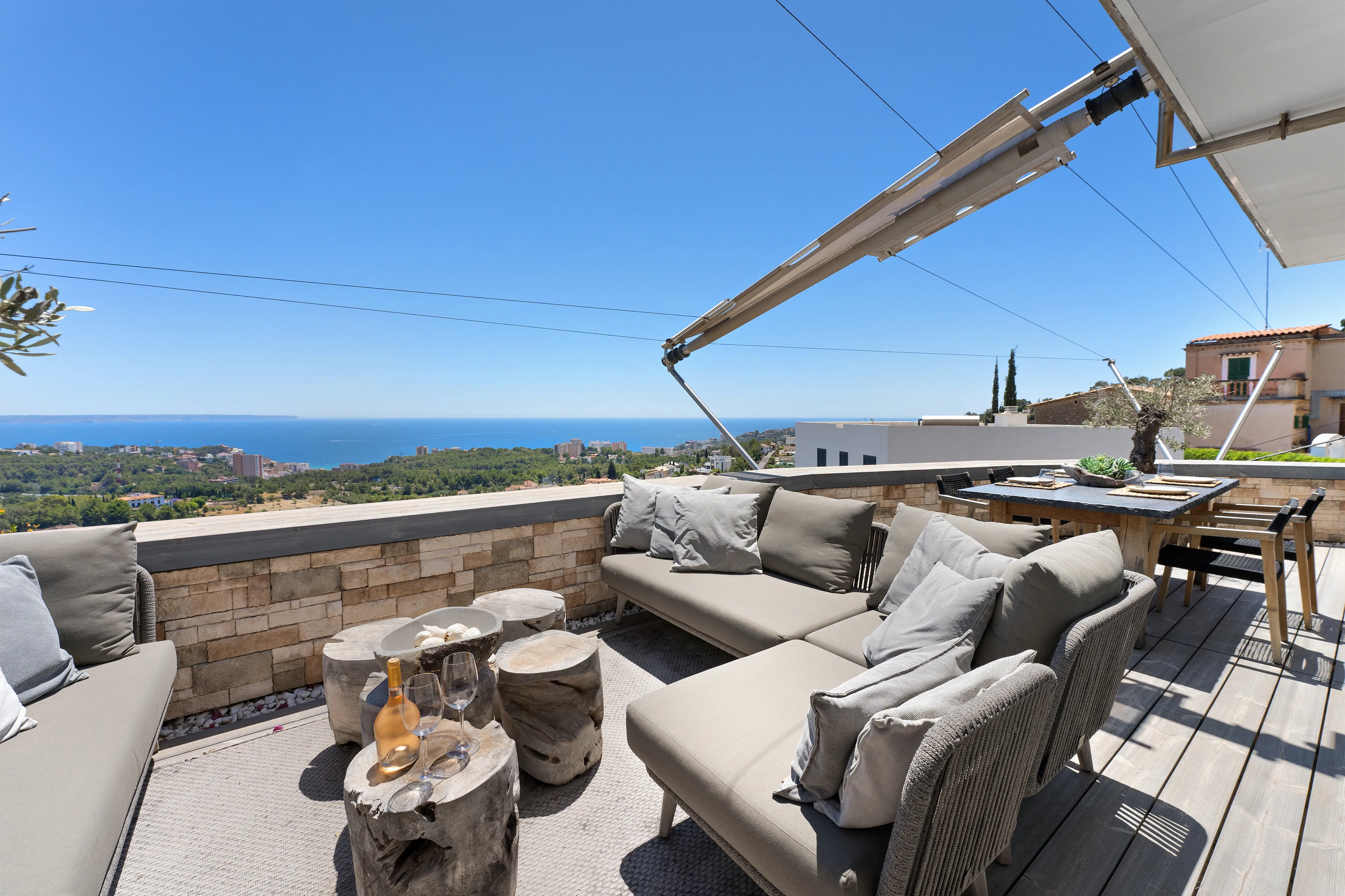 Mediterraner Luxus mit Meerblick: Exklusives Design-Apartment in Genova-9