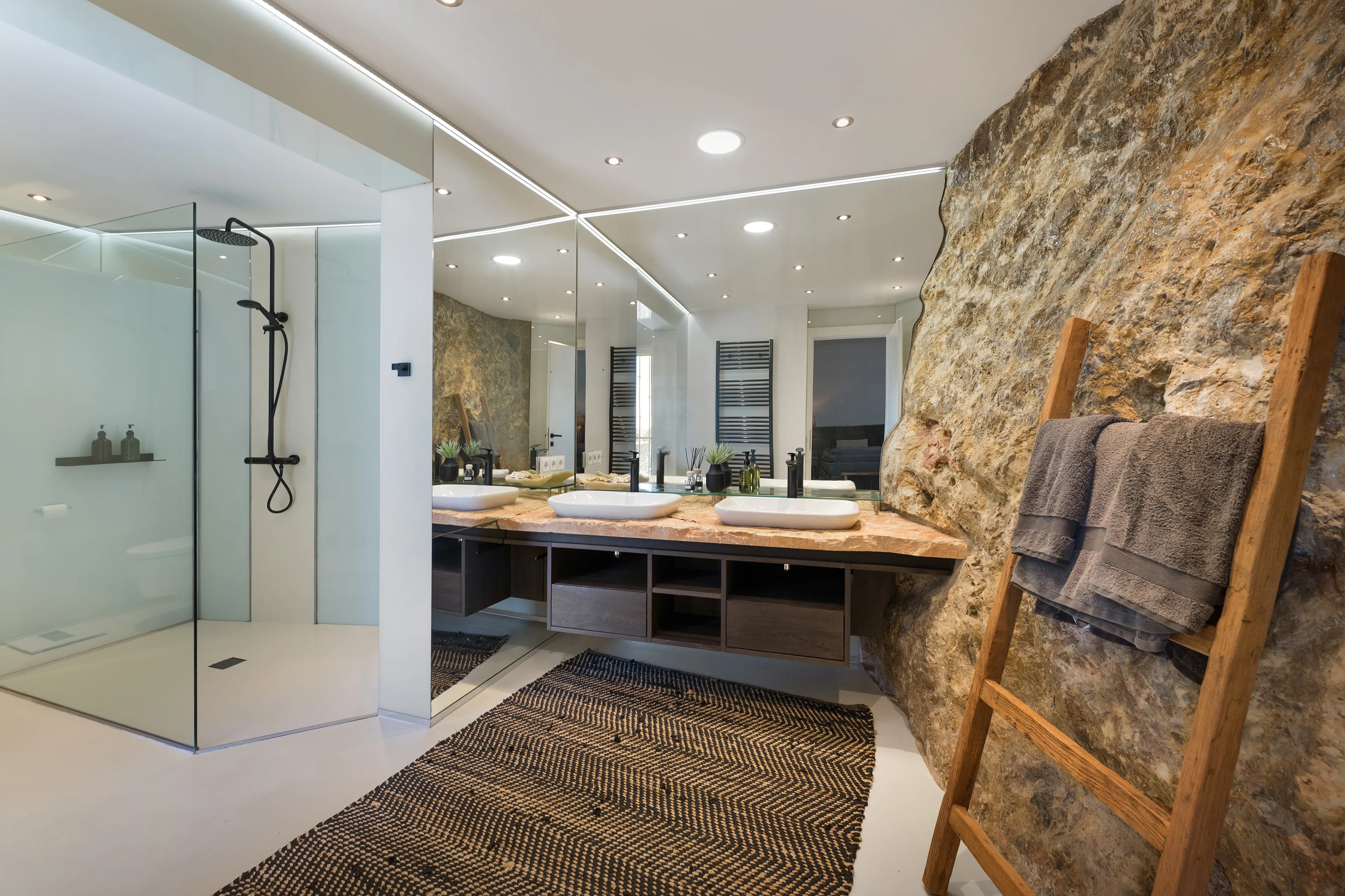 Llueix mediterrani amb vista al mar: exclusiu apartament de disseny a Gènova-17