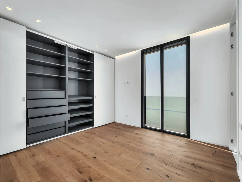 Nieuwbouw gezinsvilla vlakbij de stad, het strand en internationale scholen-15