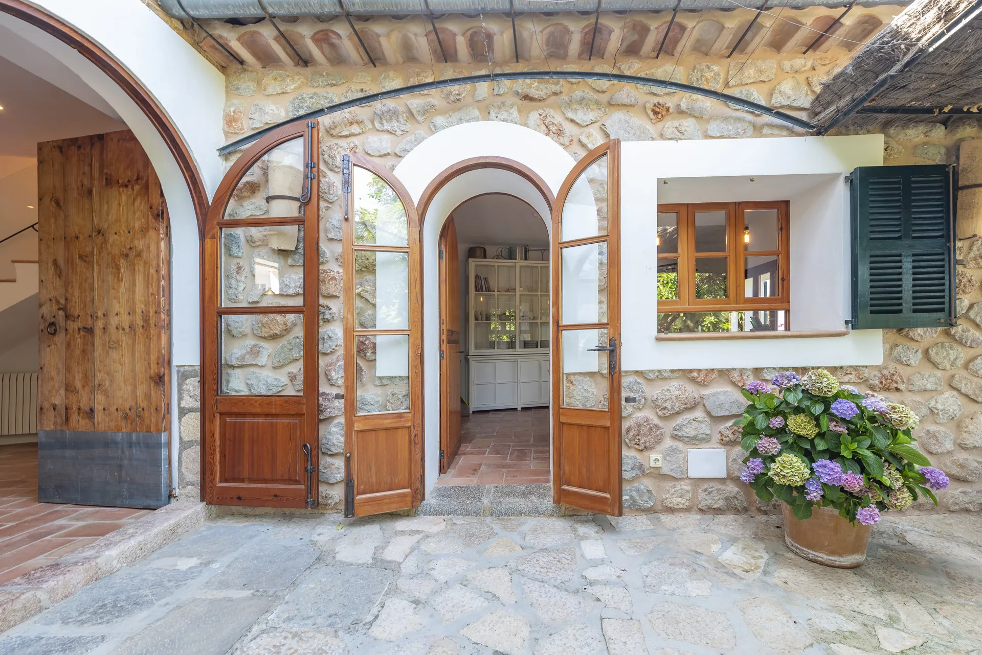 Finca appartata con vista mozzafiato nella valle di Sóller-5