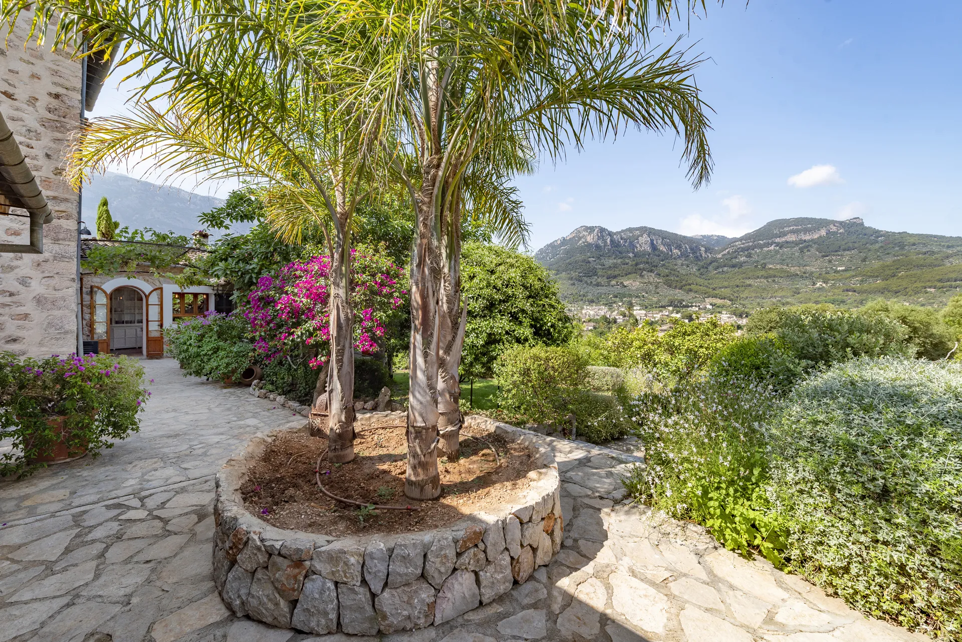 Finca isolée avec des vues à couper le souffle dans la vallée de Sóller-7