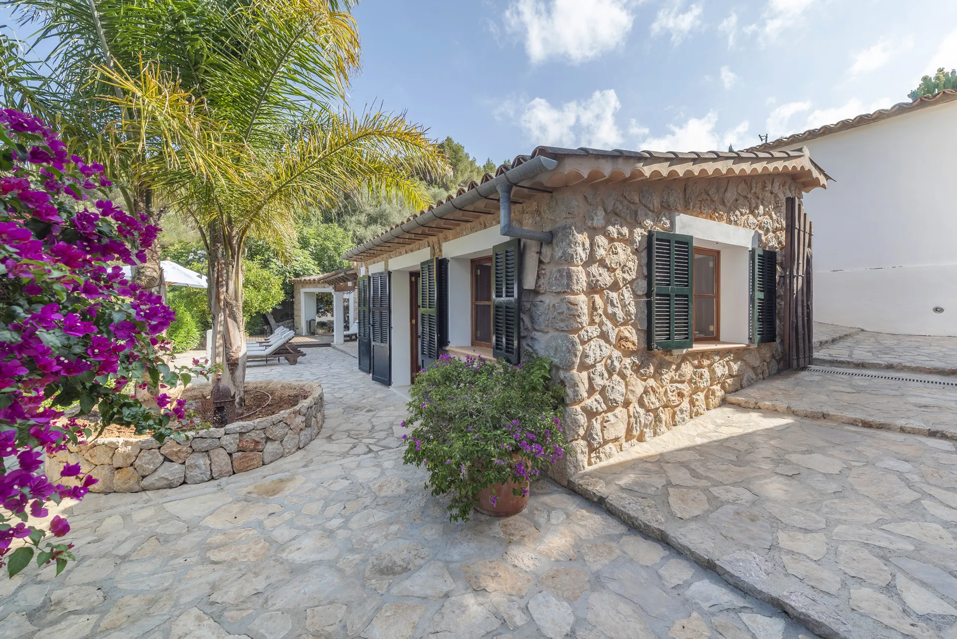 Finca isolée avec des vues à couper le souffle dans la vallée de Sóller-15