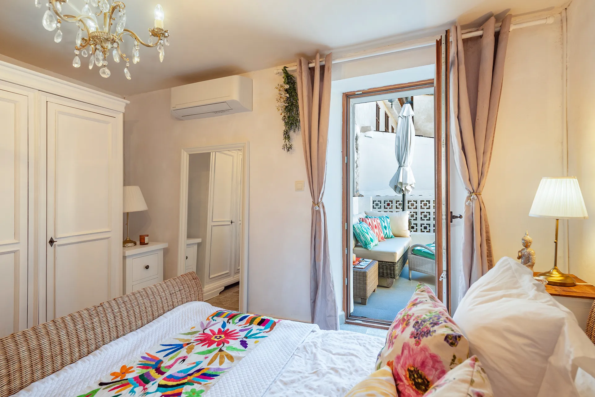 Stylish townhouse on one of the prettiest streets in Soller-12