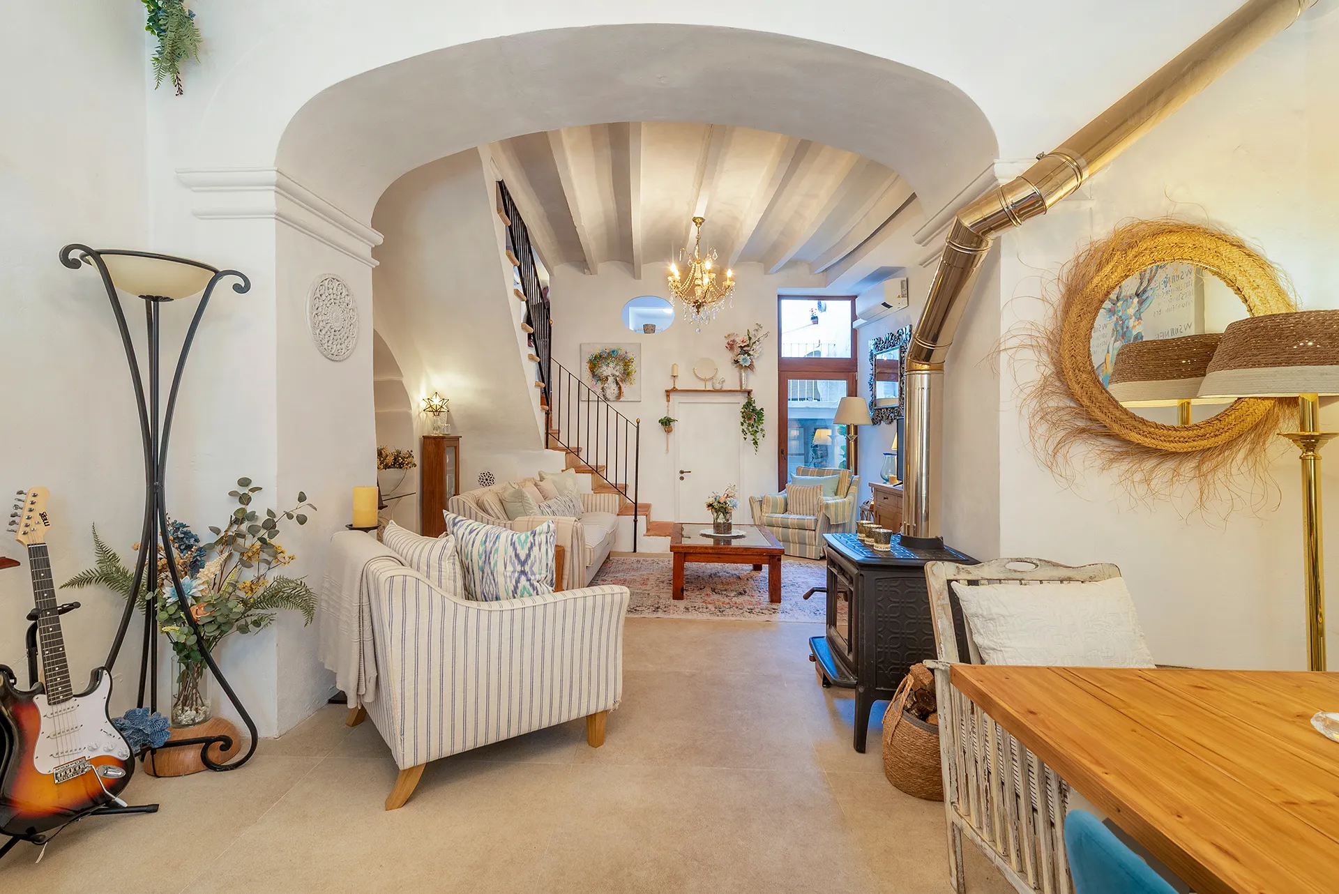 Stylish townhouse on one of the prettiest streets in Soller-1