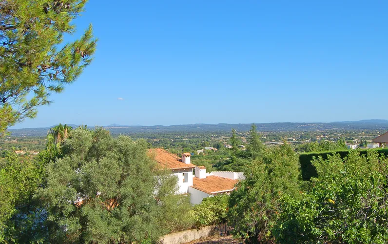 Podwójna nieruchomość z pięknym widokiem w Inca