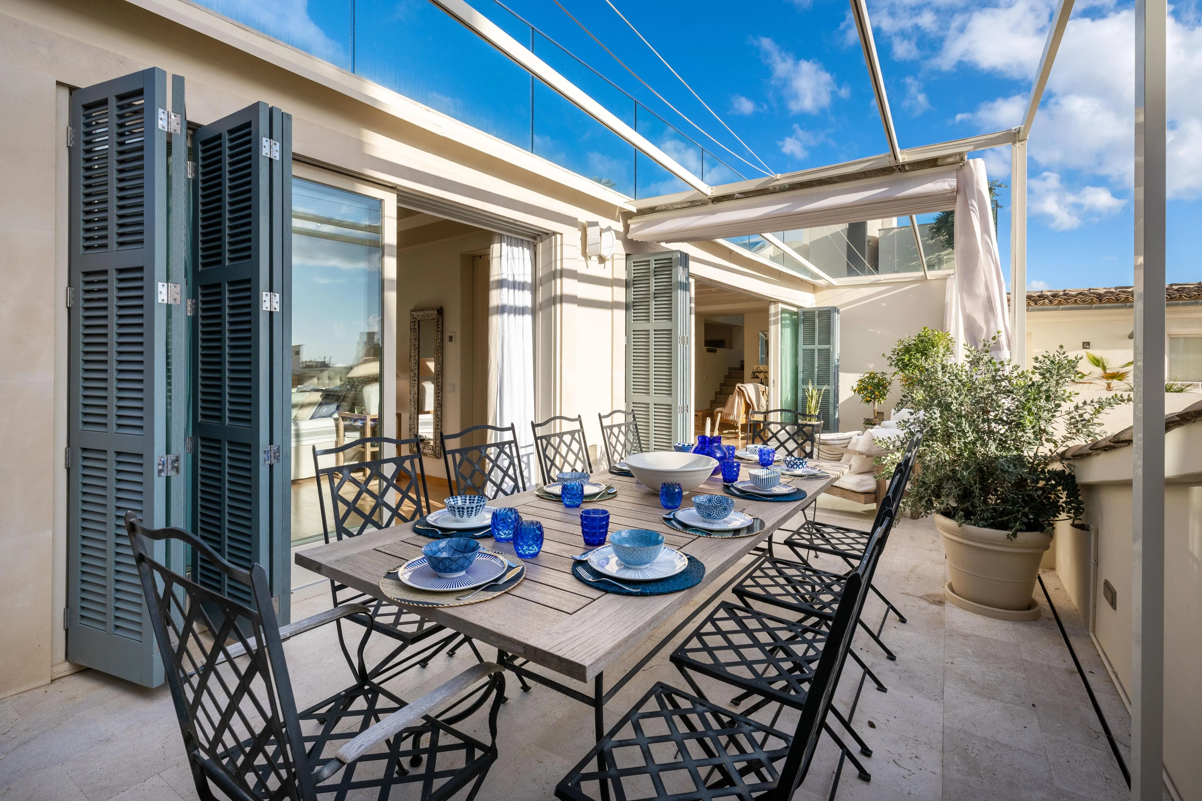 Romantisches Penthouse mit Dachterrassen und Meerblick bei Rialto Living-4