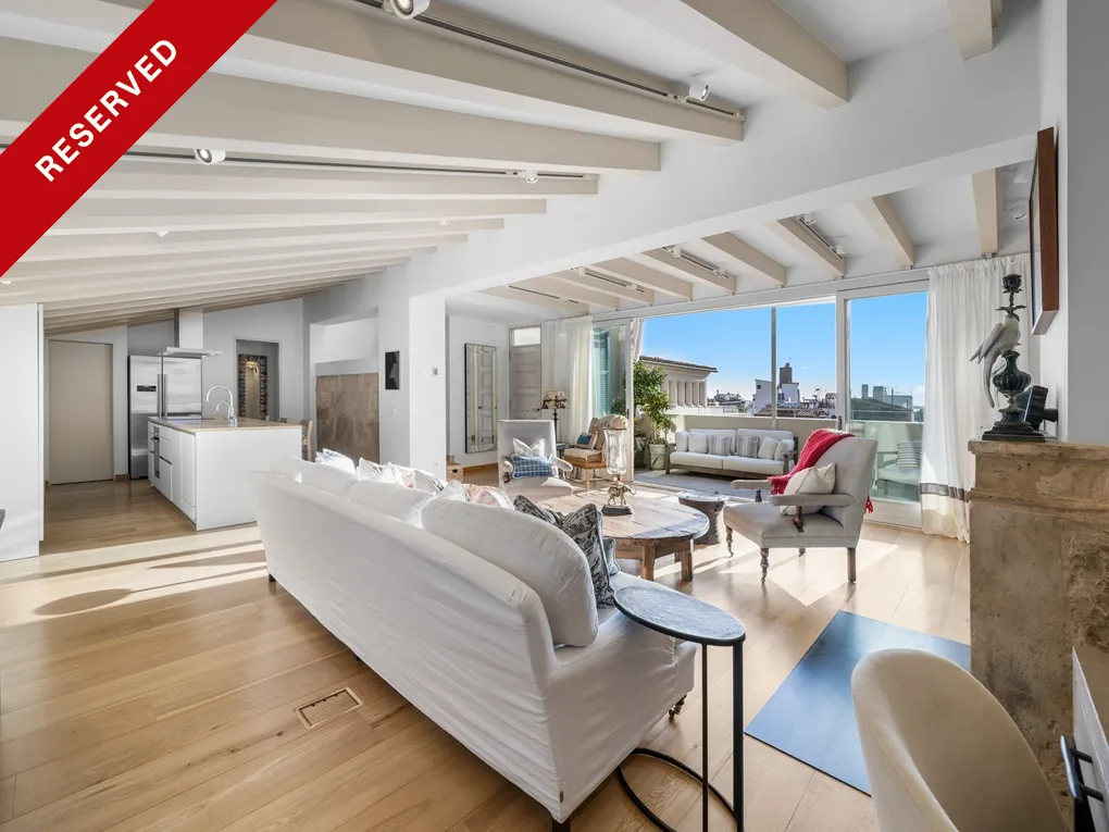 Romantisches Penthouse mit Dachterrassen und Meerblick bei Rialto Living-1