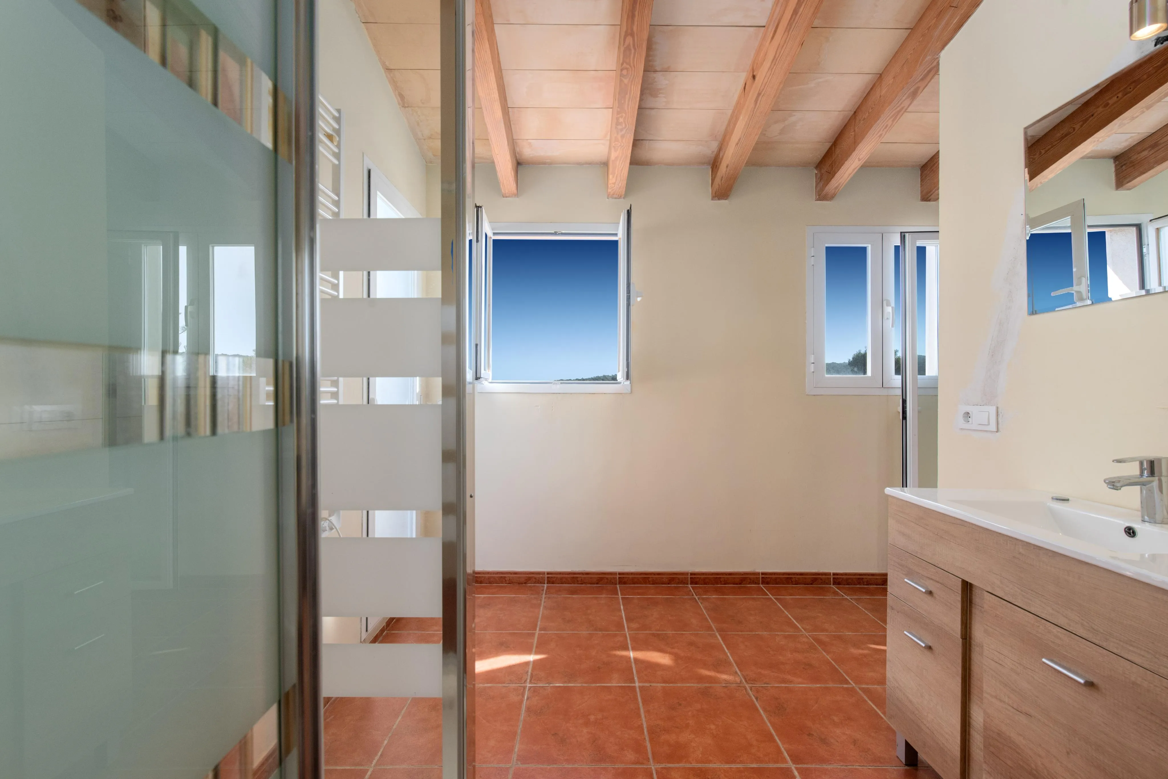 Panoramic villa with pool in a peaceful green setting-11