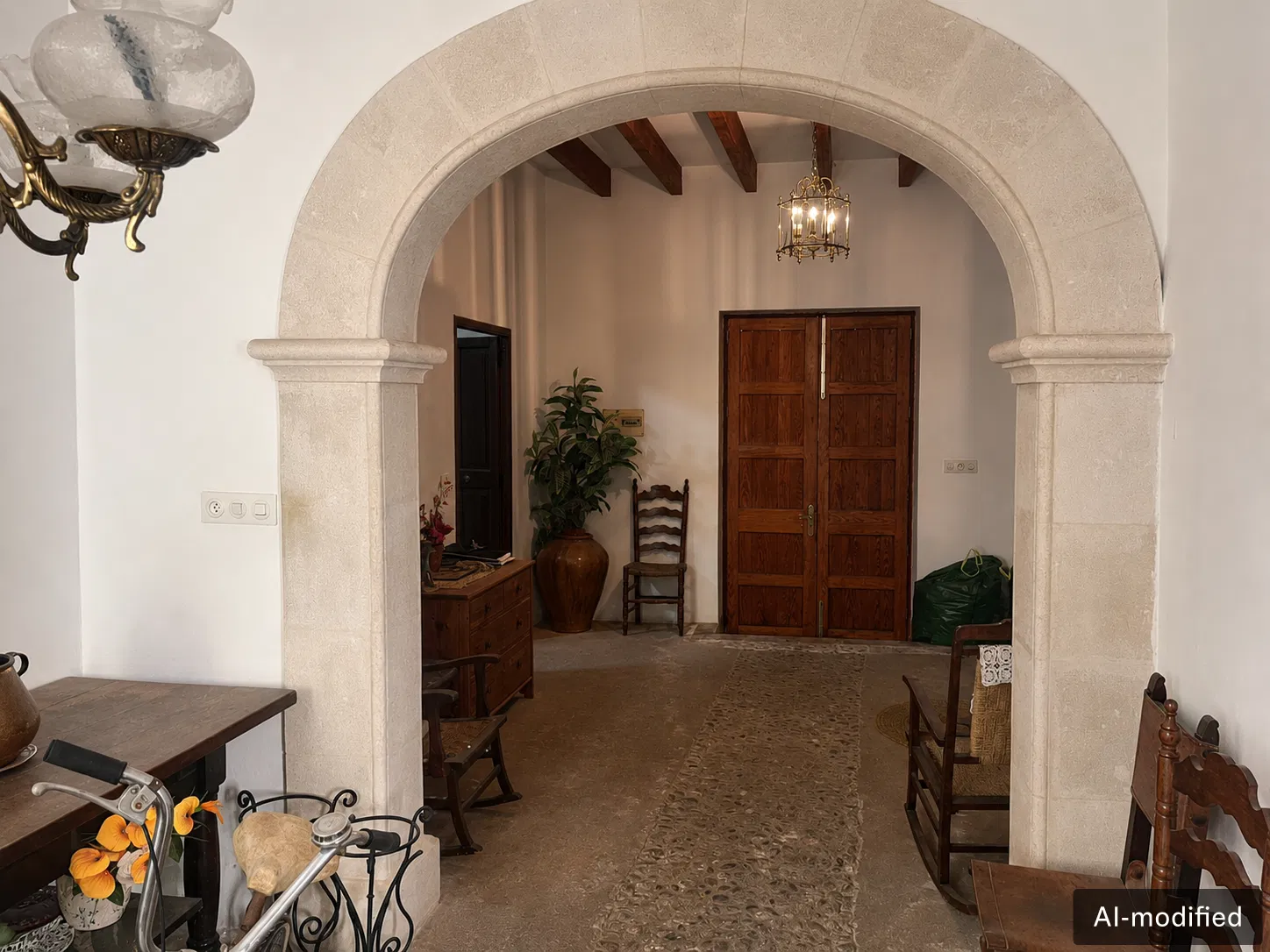 Authentic townhouse for renovation in Sineu-1