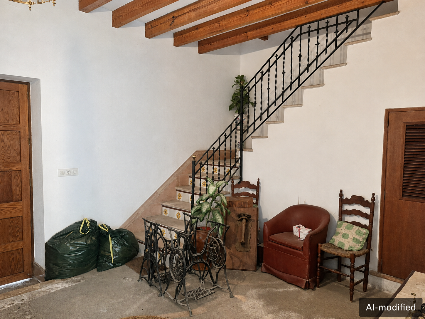 Authentic townhouse for renovation in Sineu-5
