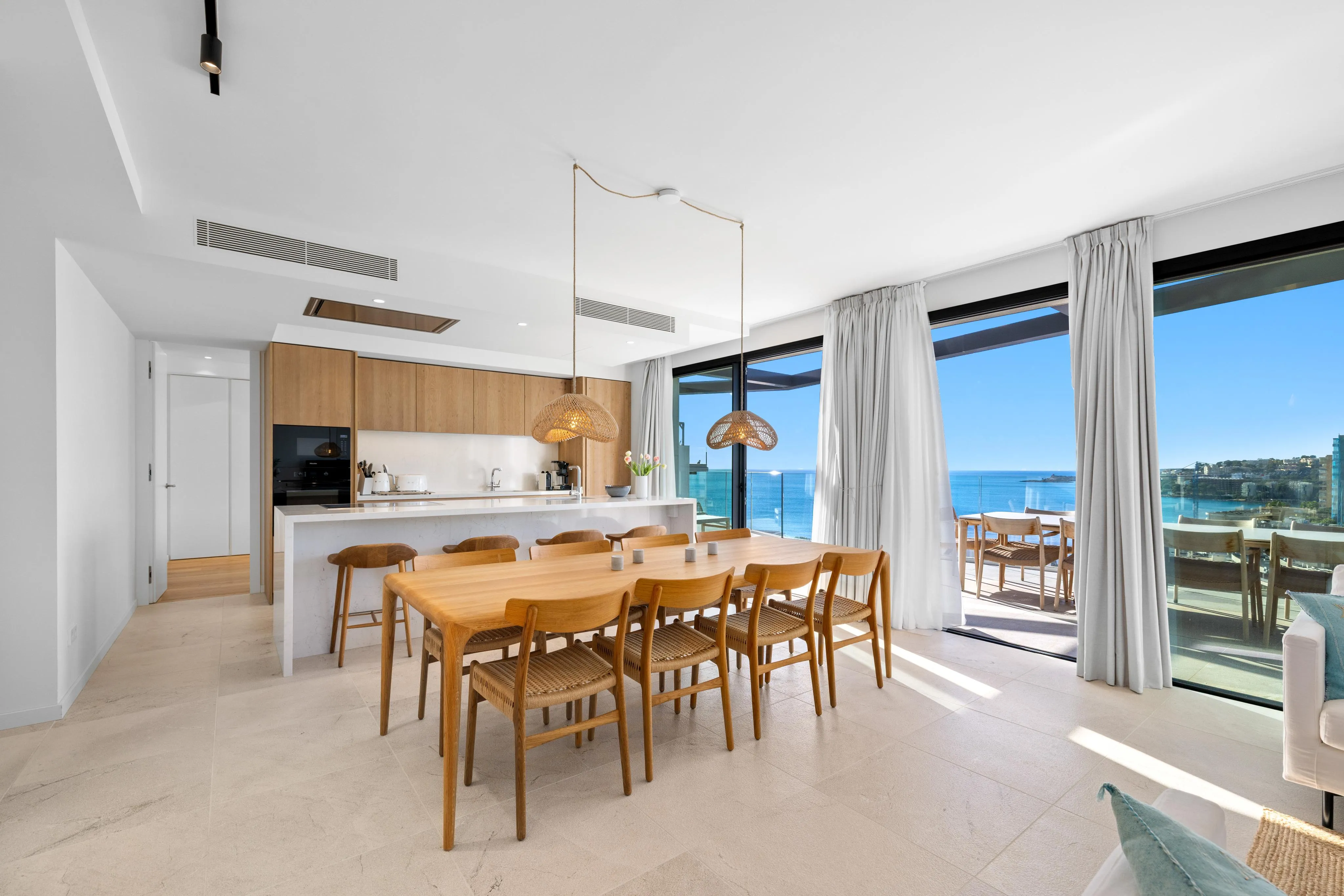 Een spectaculair penthouse met uitzicht op zee en een eigen dakterras-4