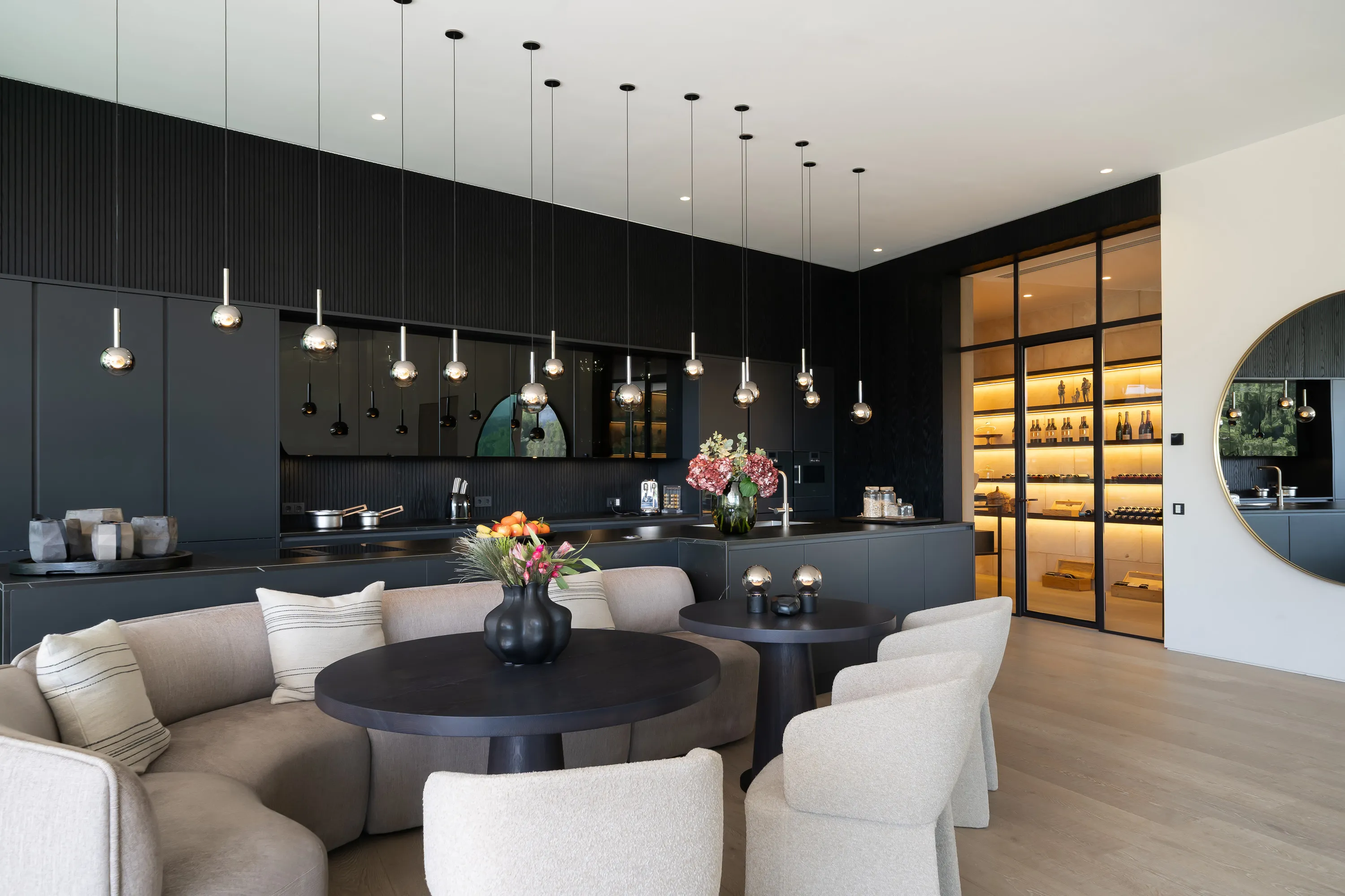 Moderne designvilla met panoramisch uitzicht in Son Vida-7