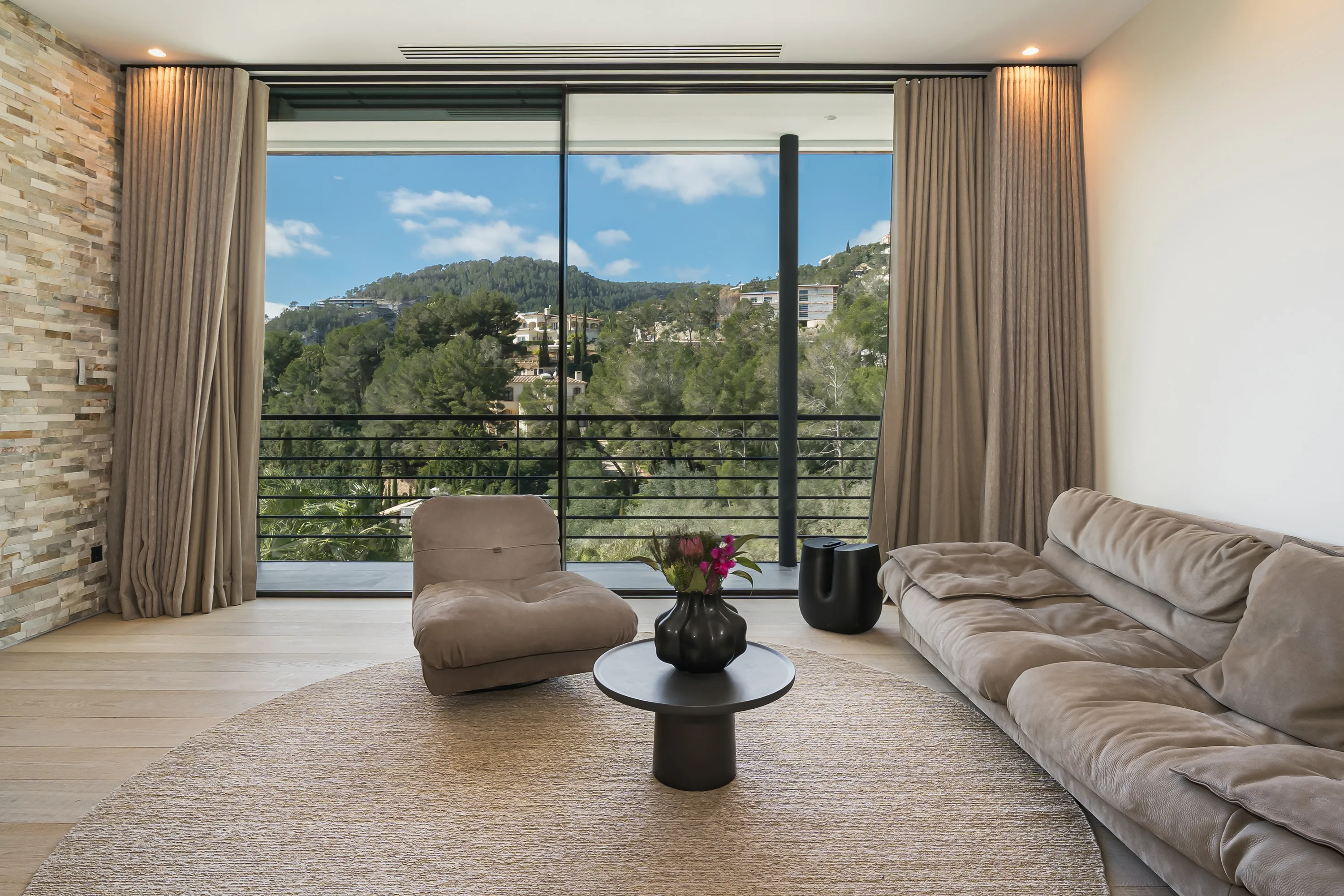 Villa moderna de diseño con vistas panorámicas en Son Vida-14