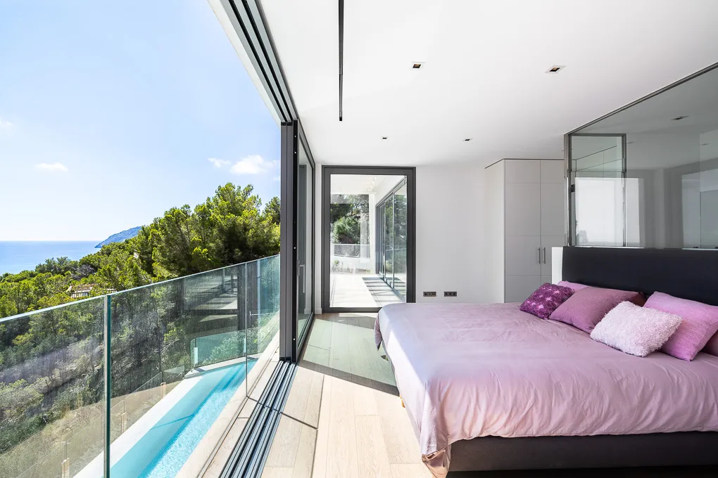 Unieke villa met prachtig uitzicht op zee in Canyamel-11