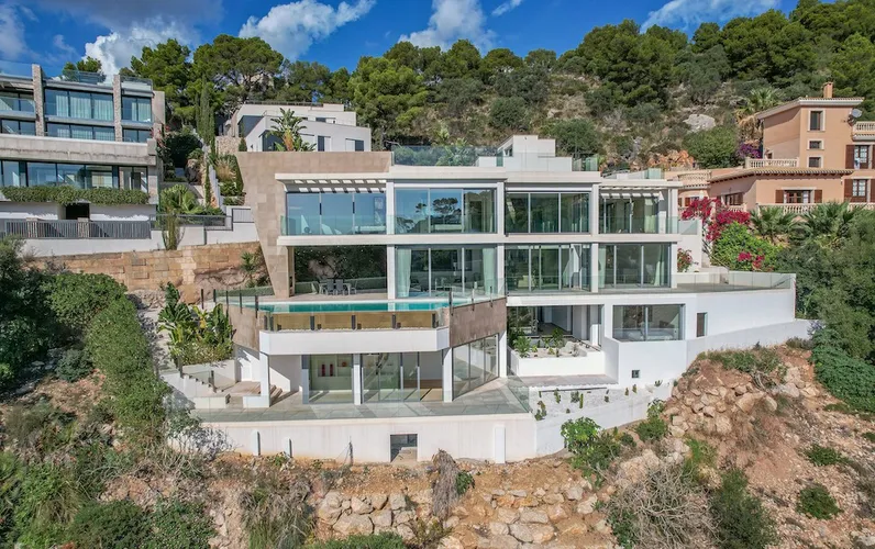 Unieke villa met prachtig uitzicht op zee in Canyamel