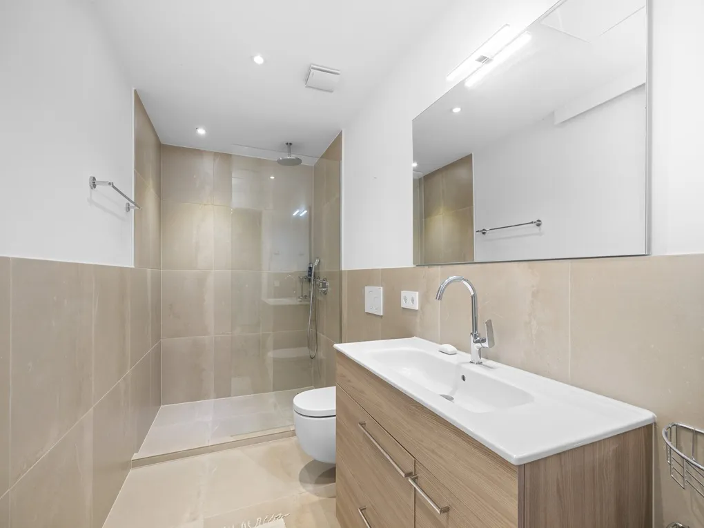 Betoverend appartement met lift en balkon-6