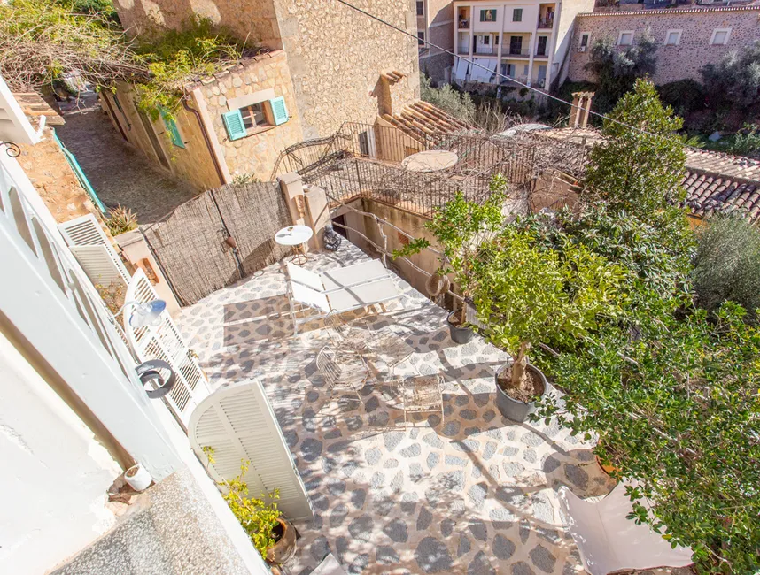 Charming Village Townhouse - Holiday rental-16