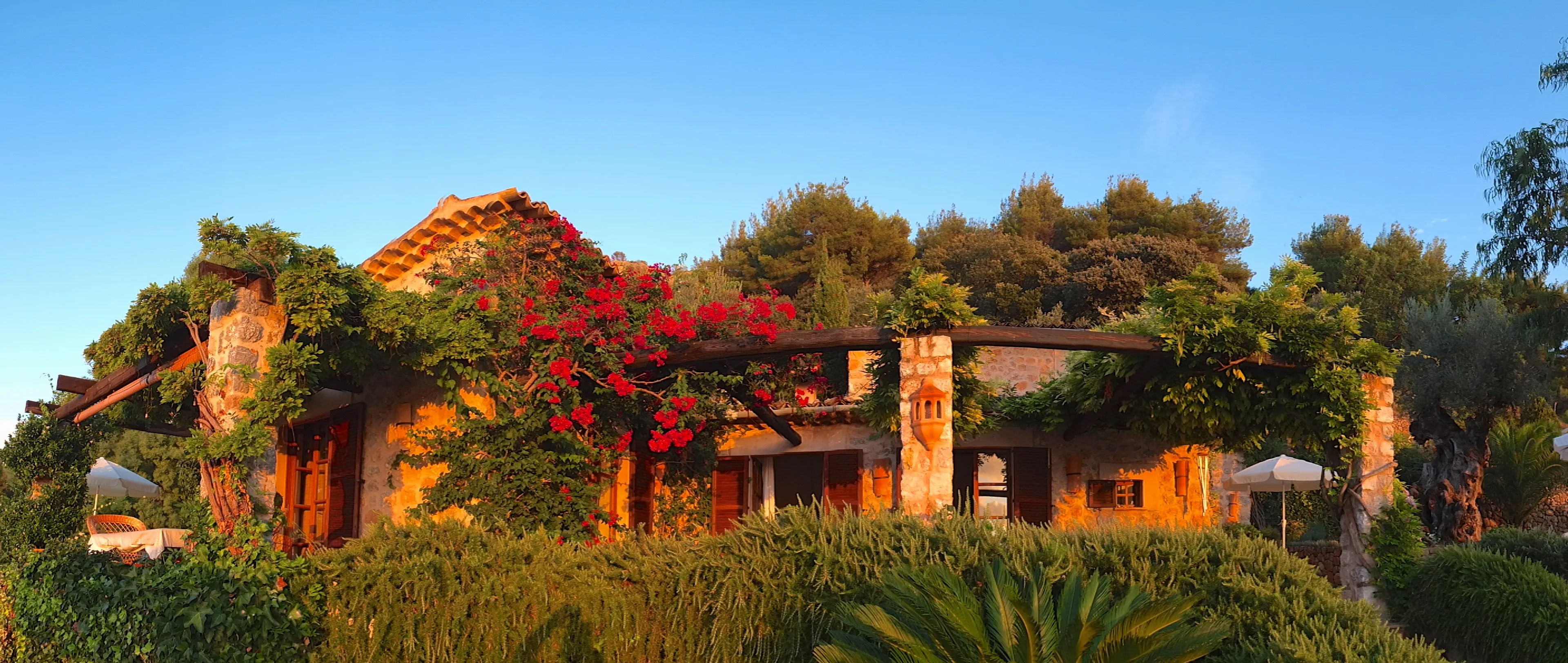 Finca romántica con impresionantes vistas al mar y puestas de sol-5