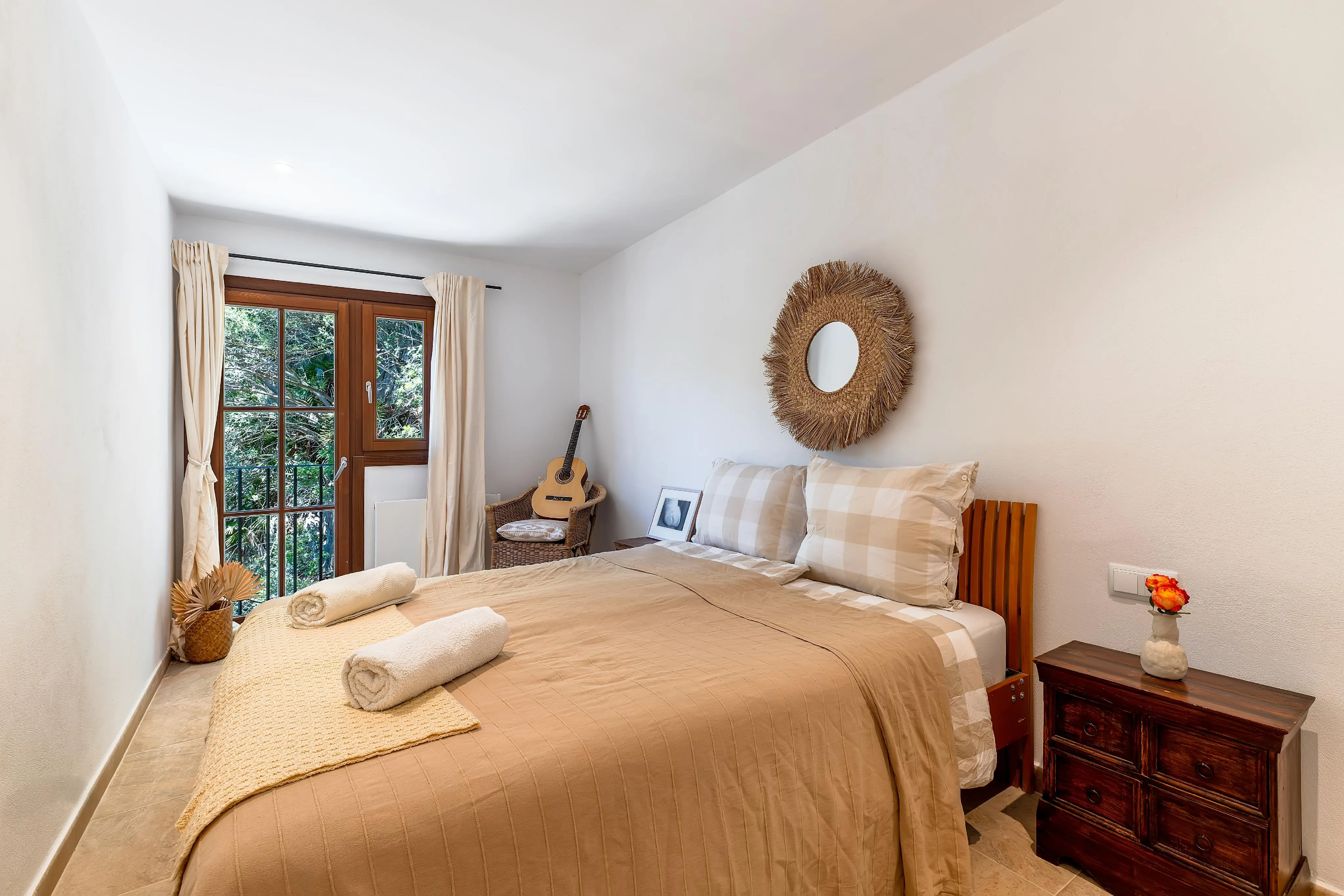 Country house in a quiet location with plenty of privacy-13