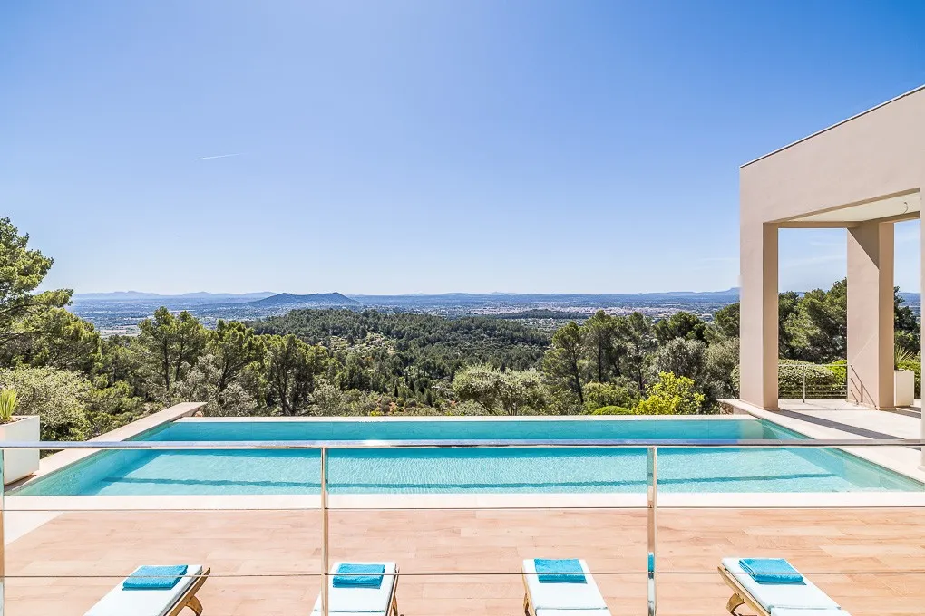 Lussuosa finca moderna con vista-2